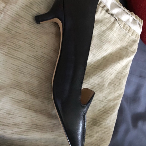 Shoes - Picture 4 of 5